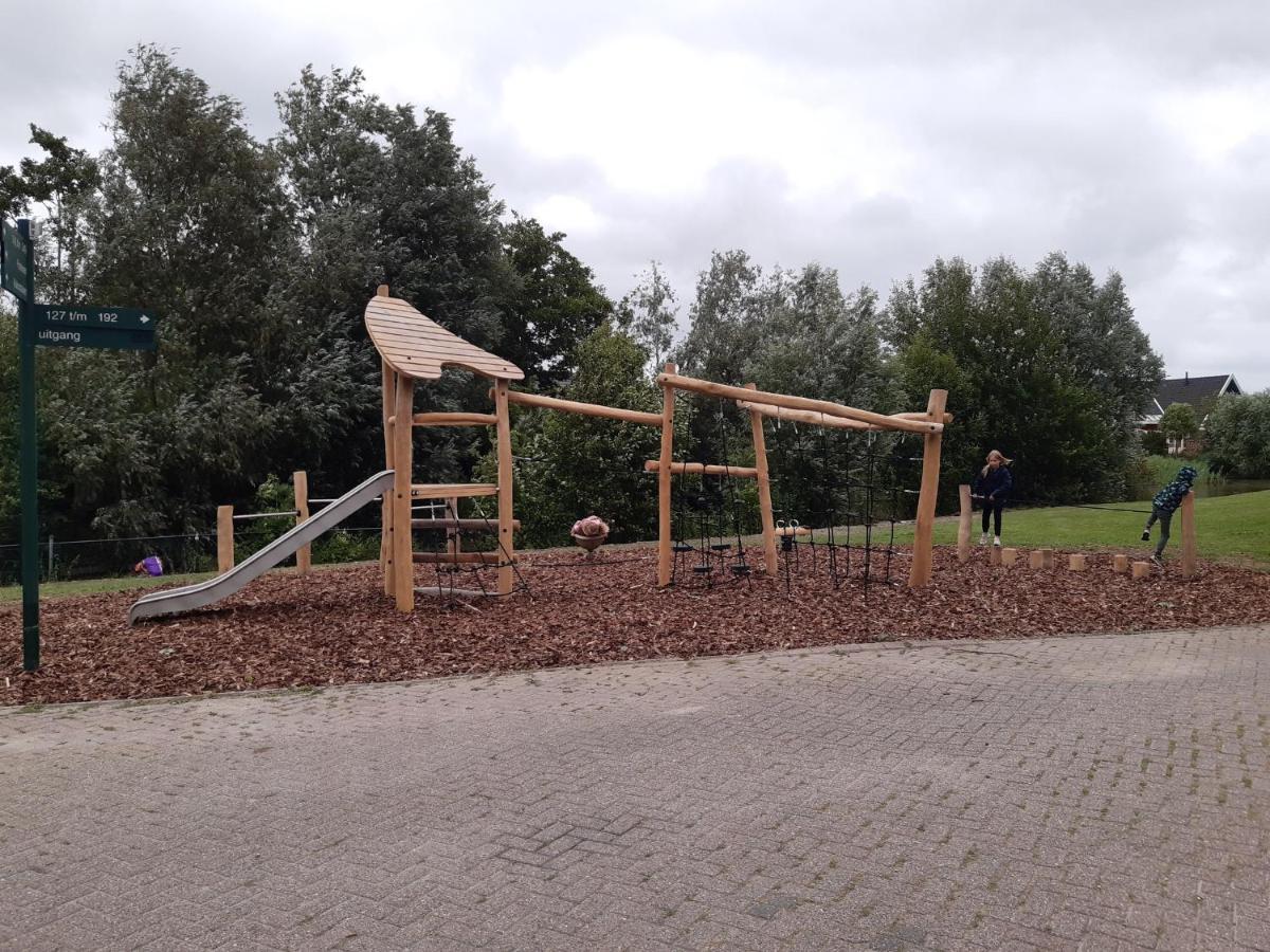 Luxe Vakantiebungalow Met Omheinde Tuin Voor Hond En Kinderen Dirkshorn Exterior photo
